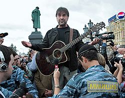 Химкинский лес защищали песней про елочку Химкинский лес защищали песней про елочку